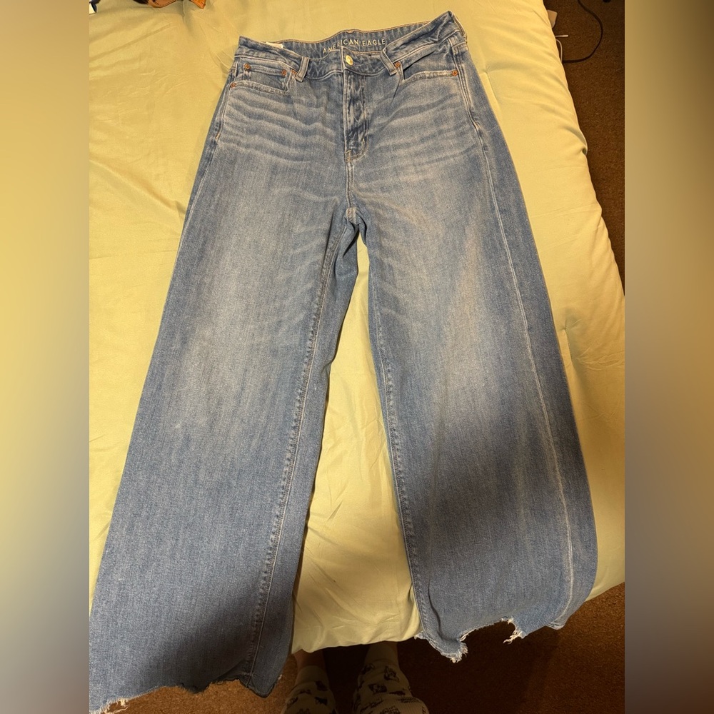 American Eagle wide leg jeans